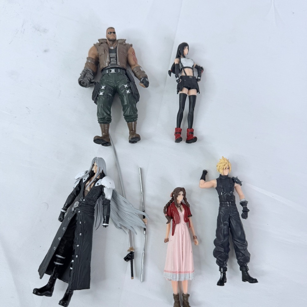 Broken Final Fantasy VII Remake Figure Lot Sephiroth Cloud Aerith Tifa Barret